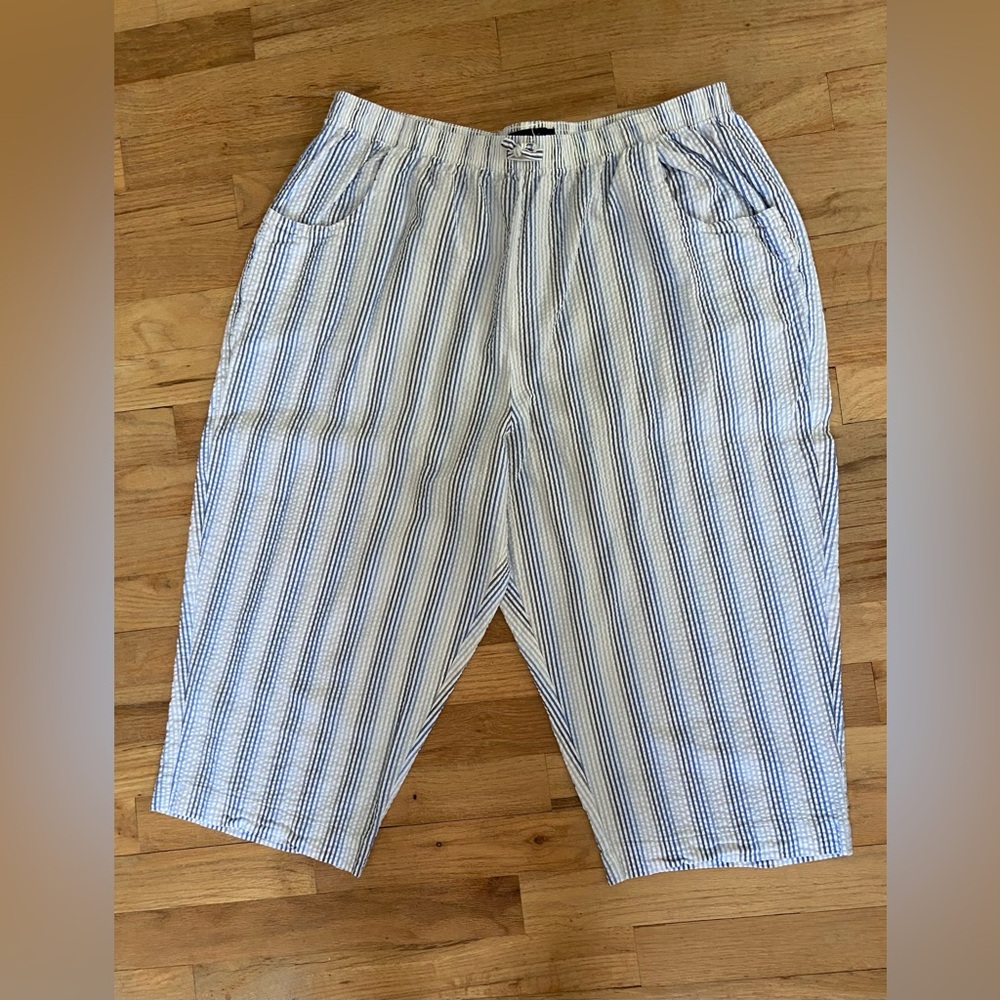 JENO NEWMAN WOMANS CAPRIS 
20WP